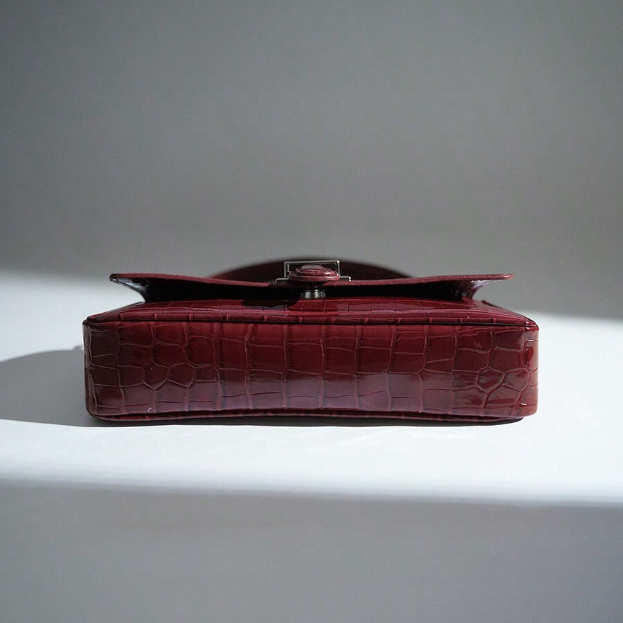 Women's Premium Burgundy Crocodile Tote Bag 2025 Vintage Leather Silver Buckle Crossbody Strap Essential Commuting Fashion Purse